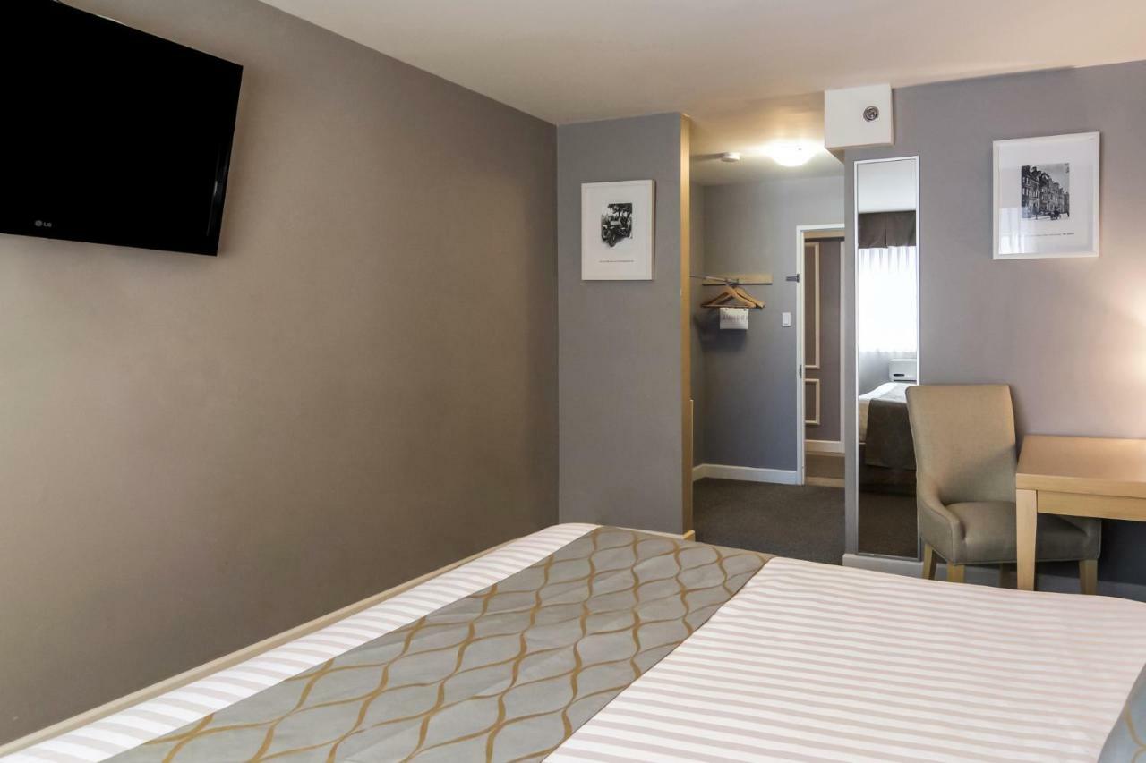 Red Lion Inn & Suites Abbotsford Exteriér fotografie