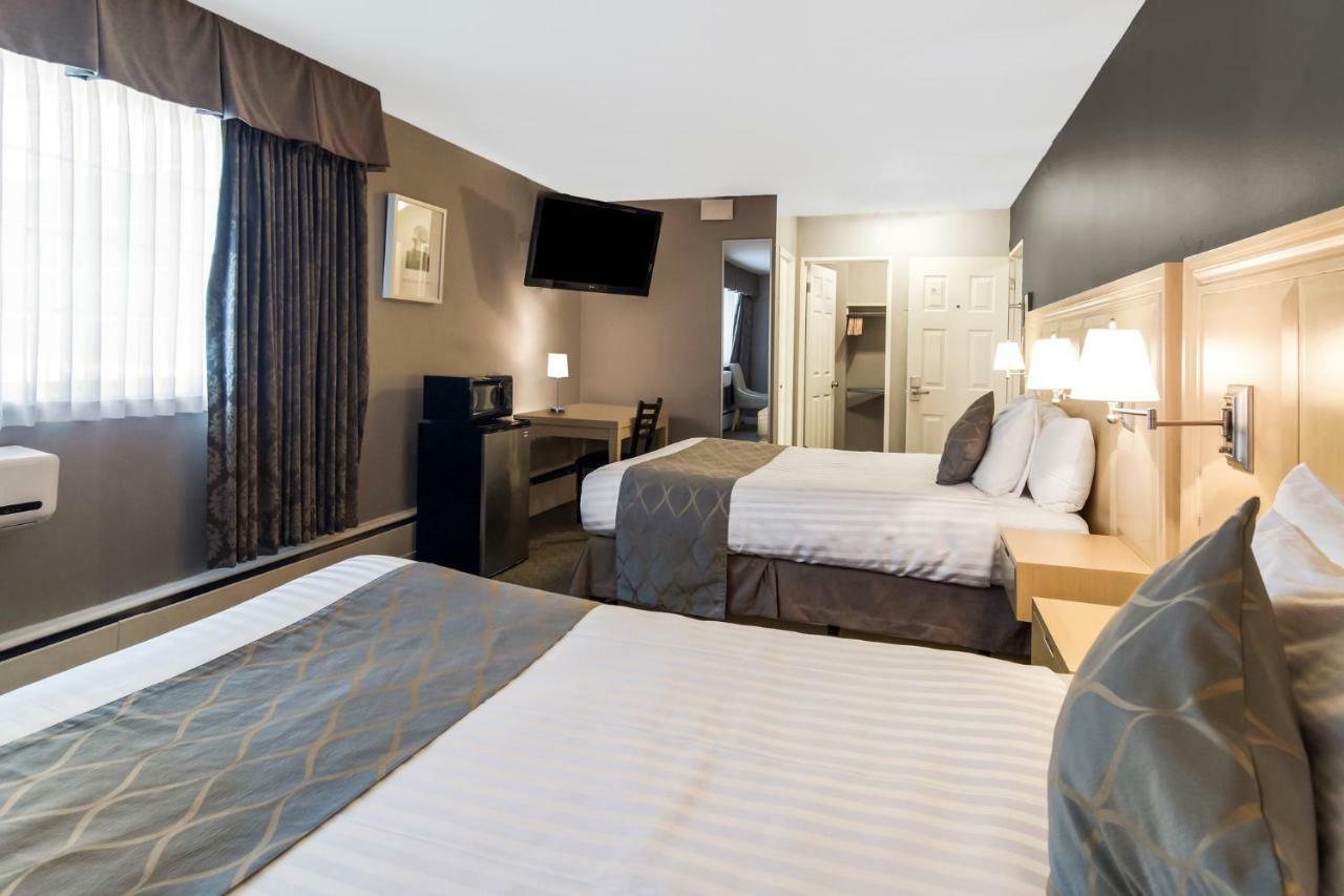 Red Lion Inn & Suites Abbotsford Exteriér fotografie